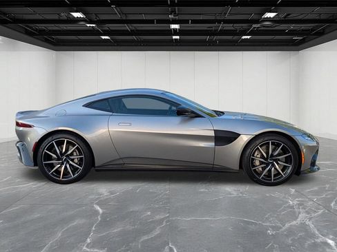 Used 2019 Aston Martin V8 Vantage Coupe RWD image 10