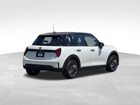 New 2026 MINI Cooper 4-Door Hardtop FWD image 4