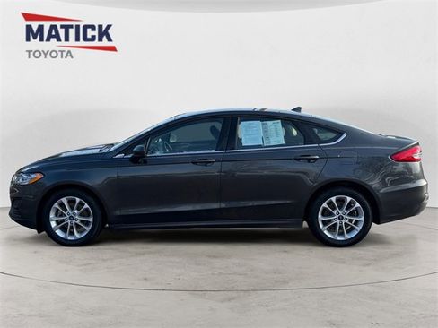 Used 2020 Ford Fusion SE image 4