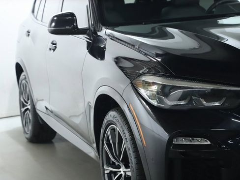Used 2020 BMW X5 M50i w/ Premium Package image 8