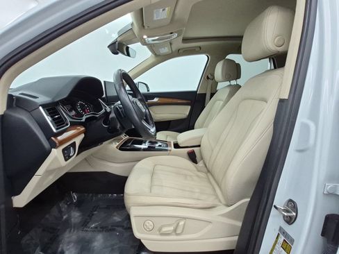 Used 2022 Audi Q5 2.0T Premium w/ Convenience Package AWD/4WD image 5