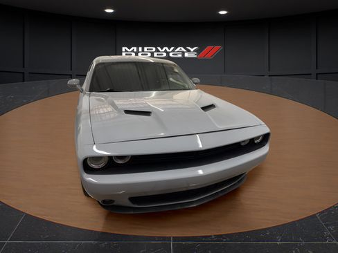 Used 2020 Dodge Challenger SXT w/ Blacktop Package RWD image 5