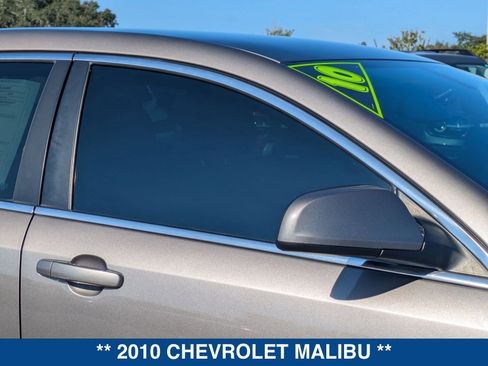 Used 2010 Chevrolet Malibu LT w/ Power Convenience Package image 10