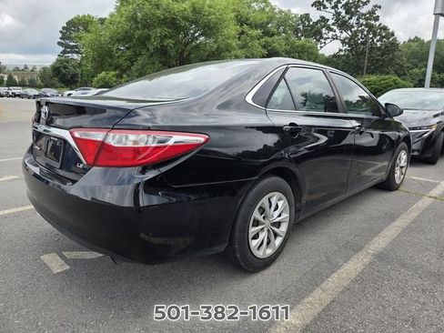 Used 2016 Toyota Camry LE FWD image 7