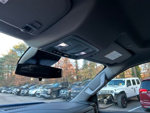 Used 2025 Chevrolet Silverado 1500 LT image 21