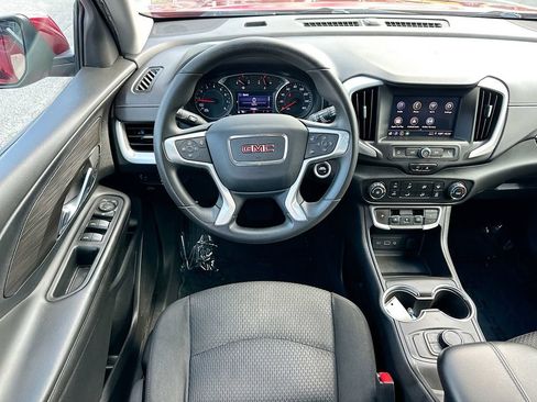 Used 2023 GMC Terrain SLE FWD image 20