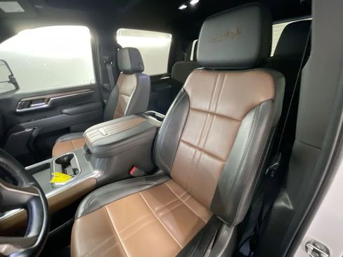 Used 2024 Chevrolet Silverado 2500 High Country w/ Technology Package image 20