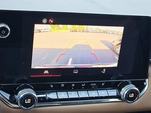 New 2025 GMC Canyon AT4 image 24