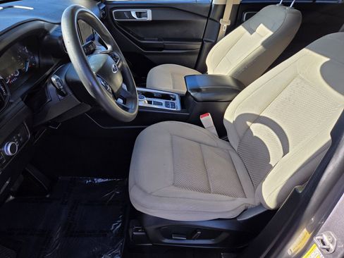 Certified 2021 Ford Explorer 2WD image 10