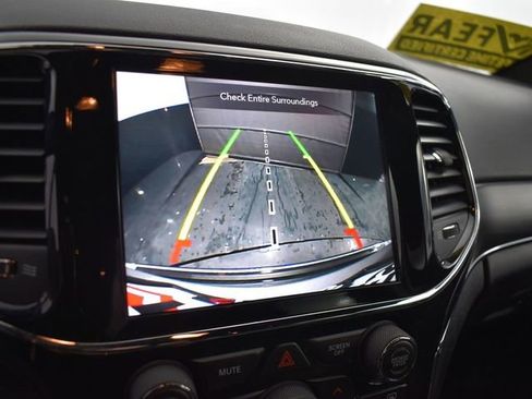 Used 2021 Jeep Grand Cherokee Limited image 26