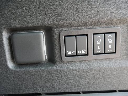 New 2026 Chevrolet Tahoe Premier image 32