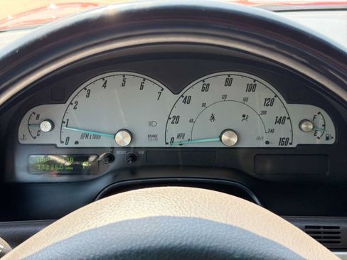 Used 2002 Ford Thunderbird RWD image 21