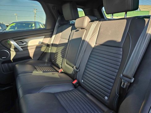 Used 2024 Land Rover Discovery Sport Dynamic SE image 17
