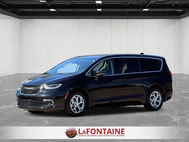 Certified 2024 Chrysler Pacifica Limited FWD image 1