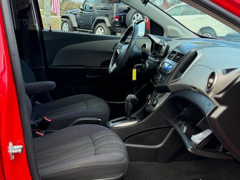 Used 2015 Chevrolet Sonic LT image 11