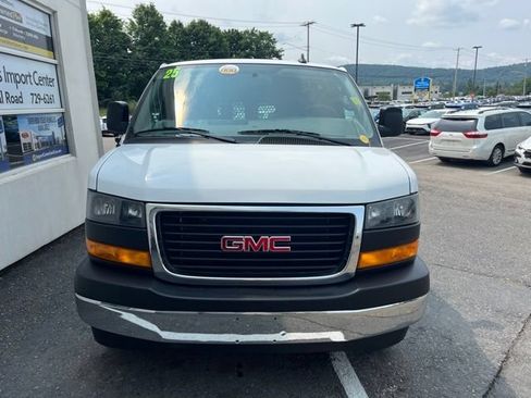 Used 2025 GMC Savana 2500 w/ Driver Convenience Package RWD image 8