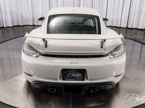 Used 2020 Porsche 718 Cayman GT4 image 14