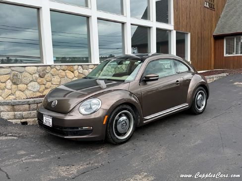 Used 2014 Volkswagen Beetle 1.8T FWD image 1