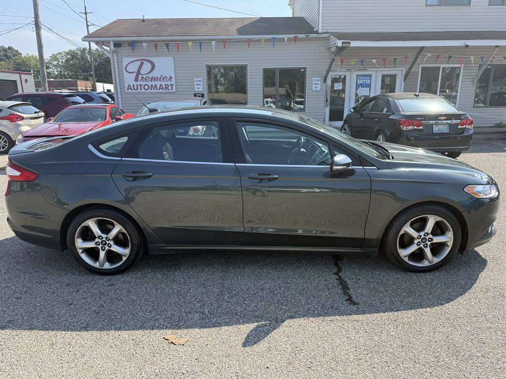 Used 2016 Ford Fusion SE FWD image 6