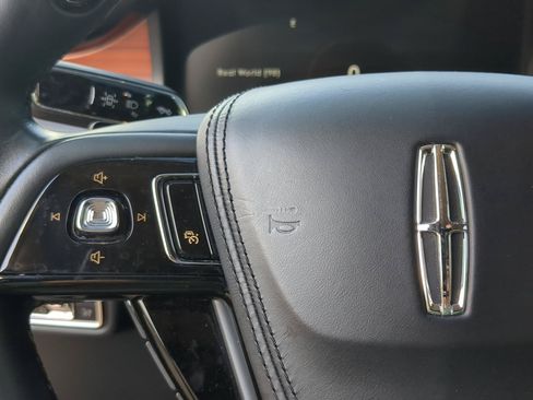Used 2023 Lincoln Aviator Grand Touring w/ Equipment Group 301A AWD/4WD image 13