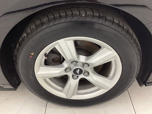 Used 2019 Ford Mustang Coupe image 39