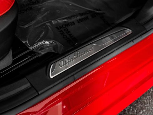 Used 2023 Alfa Romeo Giulia Sprint image 52