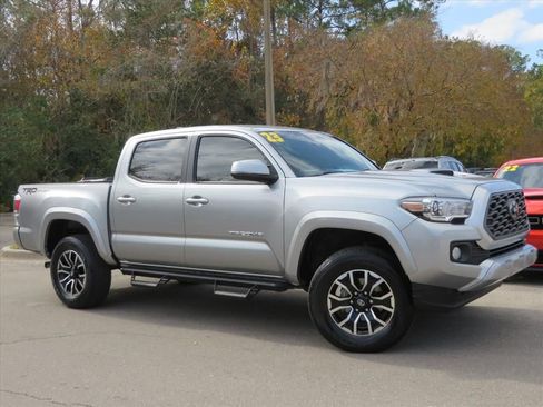 Used 2023 Toyota Tacoma TRD Sport image 2
