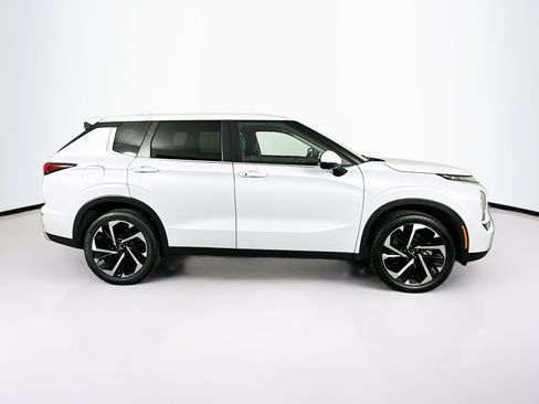 Used 2024 Mitsubishi Outlander SE AWD/4WD image 10