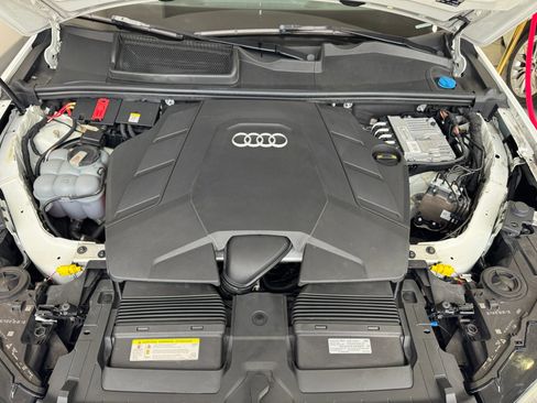 Used 2020 Audi Q7 3.0T Premium Plus image 34