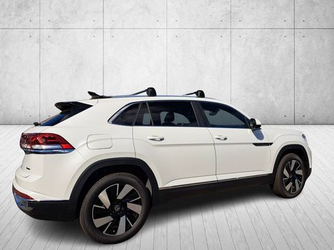 New 2026 Volkswagen Atlas Cross Sport SEL image 5