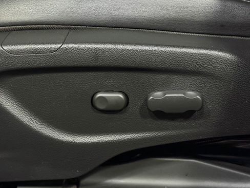 Used 2019 Buick Encore Preferred w/ Safety Package image 28