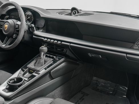 Used 2022 Porsche 911 GT3 image 14