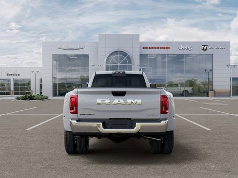 New 2026 RAM 3500 Laramie w/ Max Tow Package AWD/4WD image 7