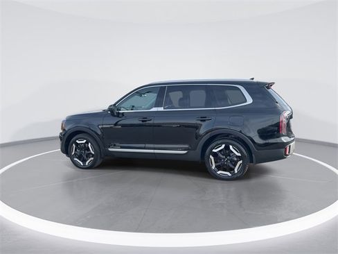 Used 2025 Kia Telluride EX w/ EX Captain's Chair Package image 5