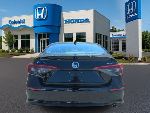 Used 2023 Honda Civic Sport image 4