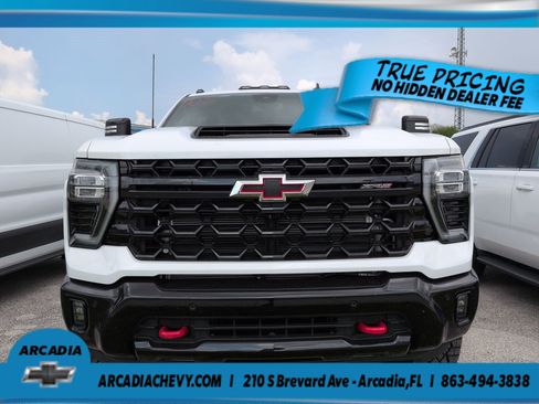 Used 2025 Chevrolet Silverado 2500 ZR2 AWD/4WD image 7