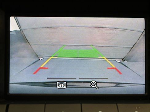 Used 2018 Ford Taurus SEL image 9