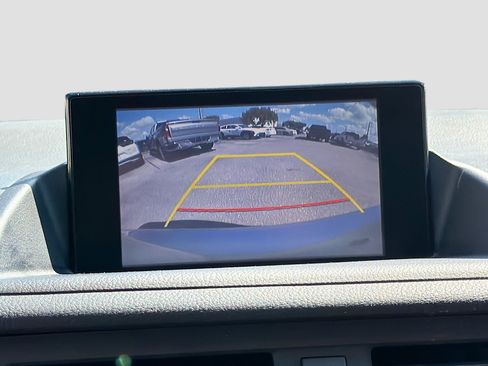 Used 2015 Lexus CT 200h image 29