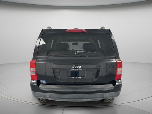 Used 2013 Jeep Patriot Latitude FWD image 7