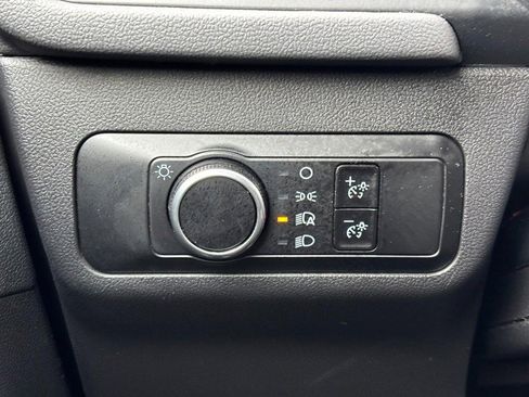 Used 2025 Ford Escape ST-Line FWD image 19