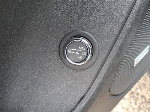 Used 2023 Chevrolet Blazer RS w/ Driver Confidence II Package image 8