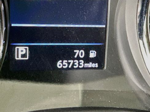 Used 2019 Nissan Rogue SV w/ Premium Package FWD image 19