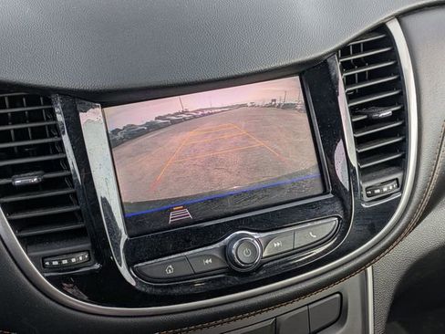 Used 2022 Chevrolet Trax LS image 23