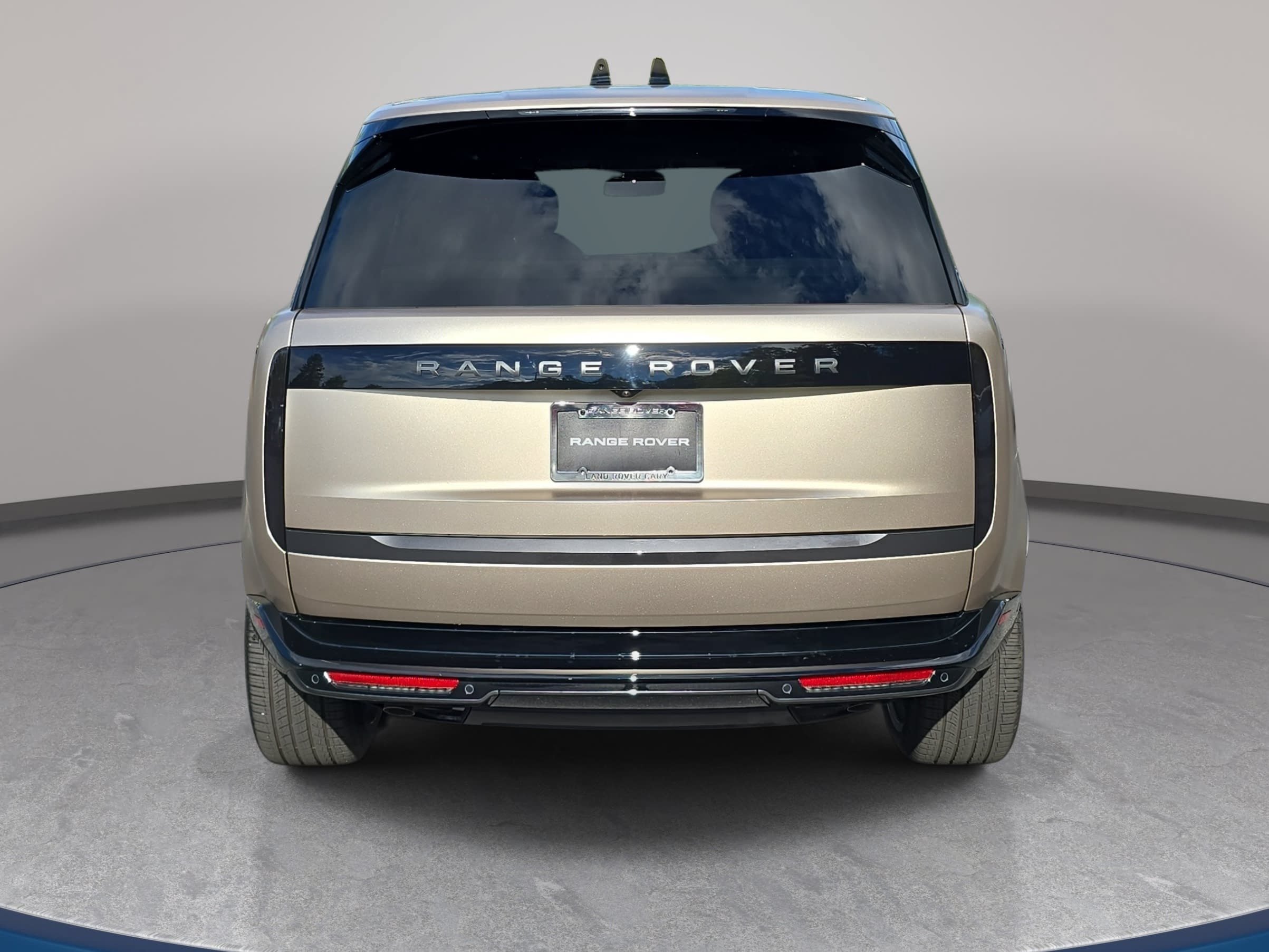 New 2027 Land Rover Range Rover Long Wheelbase Autobiography AWD/4WD image 6
