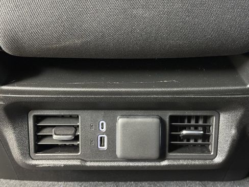 Used 2026 GMC Sierra 3500 SLE w/ Preferred Package image 19