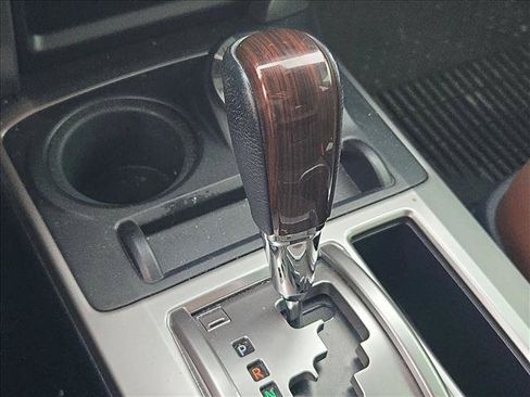 Used 2020 Toyota 4Runner Limited AWD/4WD image 11