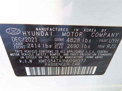 Used 2022 Genesis G70 2.0T w/ Prestige Package AWD/4WD image 34