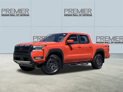 New 2025 Nissan Frontier PRO-4X w/ Pro Convenience Package
