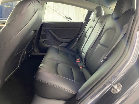 Used 2022 Tesla Model 3 Performance image 13