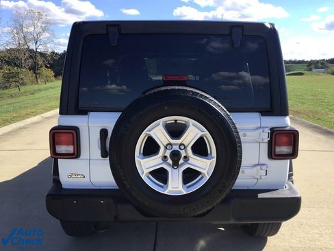 Used 2023 Jeep Wrangler Sport S image 4